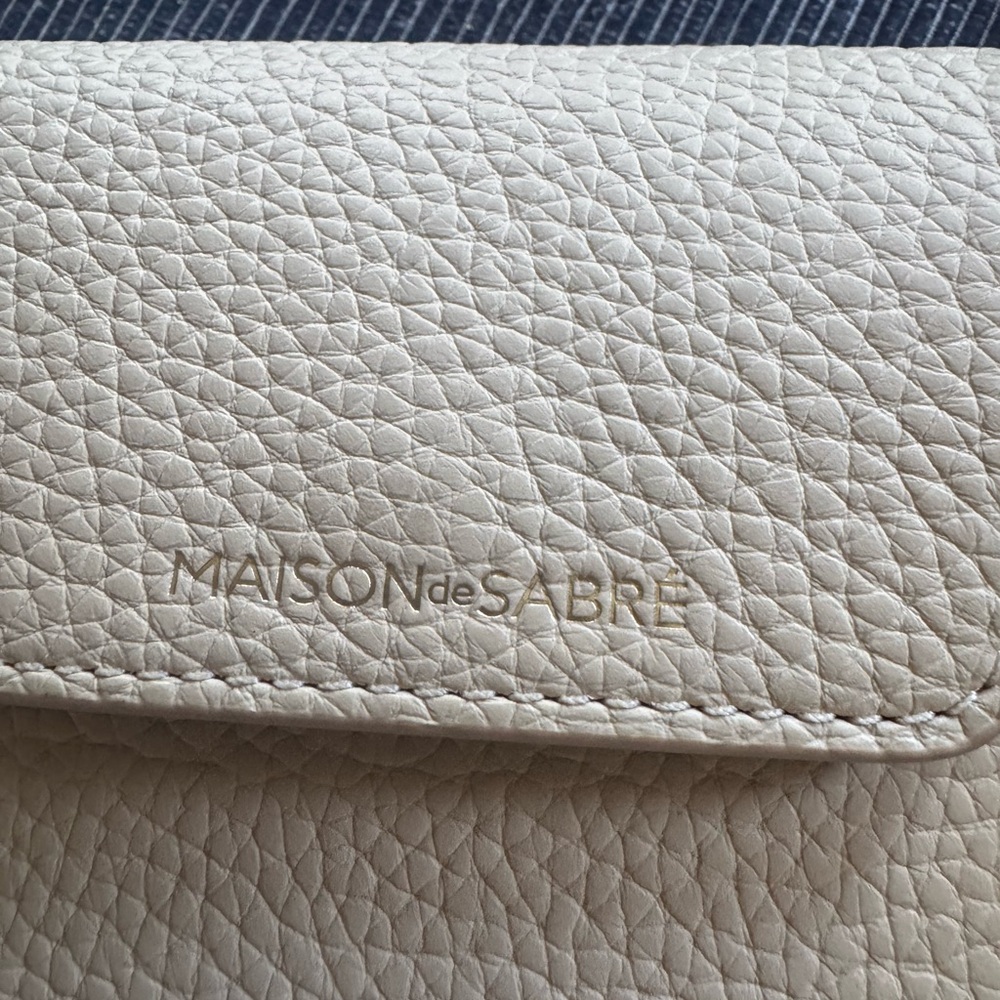 MAISON de SABRÉ - The Crossbody Phone Pouch - Picture 3 of 6